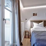 Hotel Loev - Vela