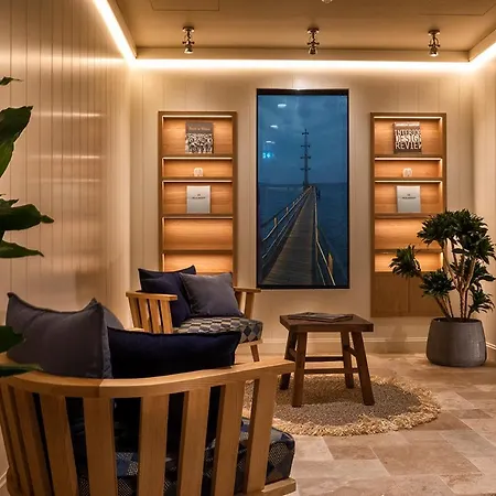 Loev - Vela Hotel