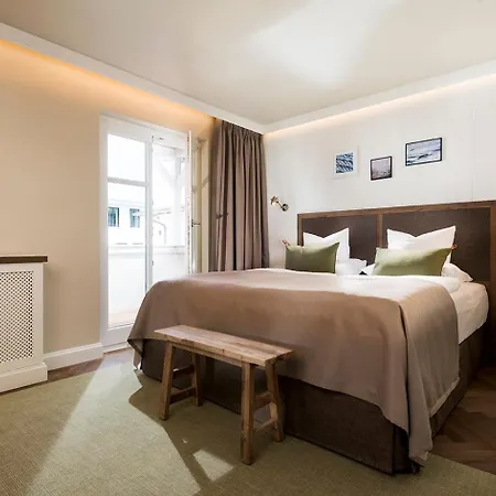 Loev - Vela Hotel Binz