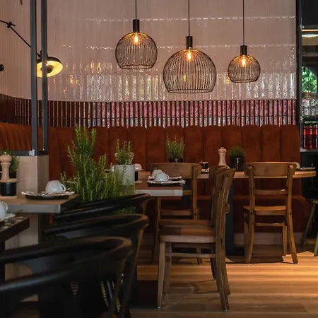 Loev - Vela Hotel Binz