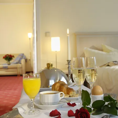 Hotel Loev - Vela 4*