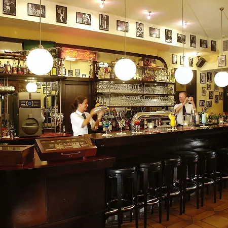 Loev - Vela Hotel 4*