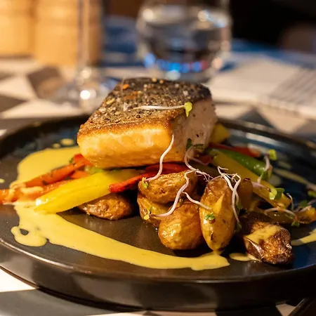 Loev - Vela Hotel Binz