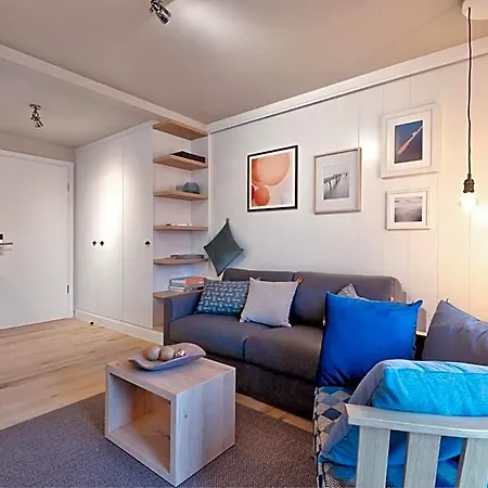 Loev - Vela Hotel