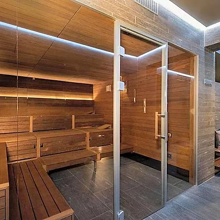 Hotel Loev - Vela 4*