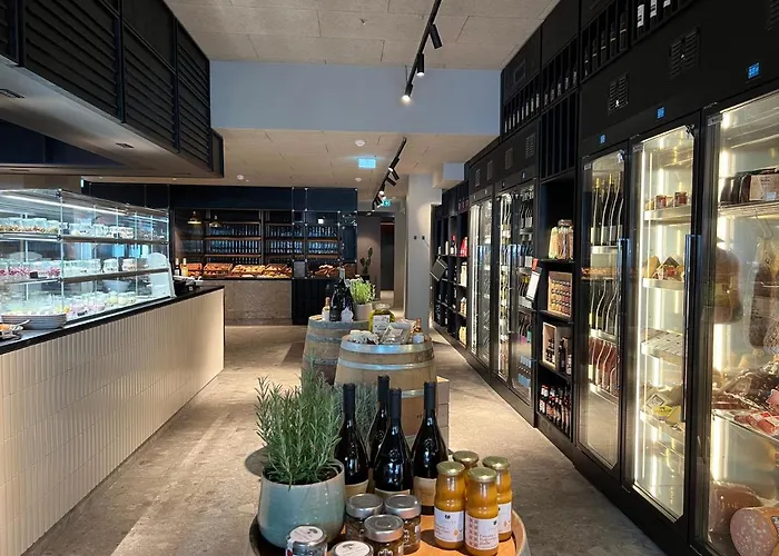 Loev - Vela Отель Остзебад Бинц