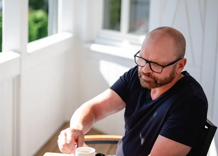 Loev - Vela Отель