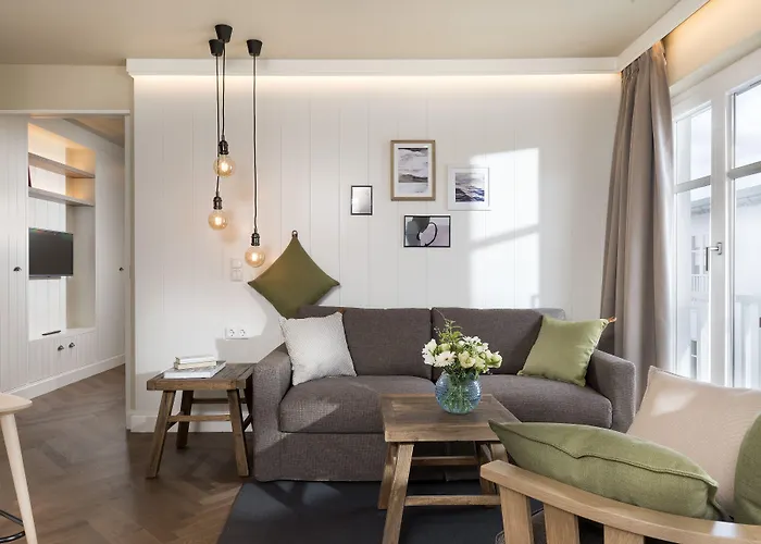 Loev - Vela Отель Остзебад Бинц